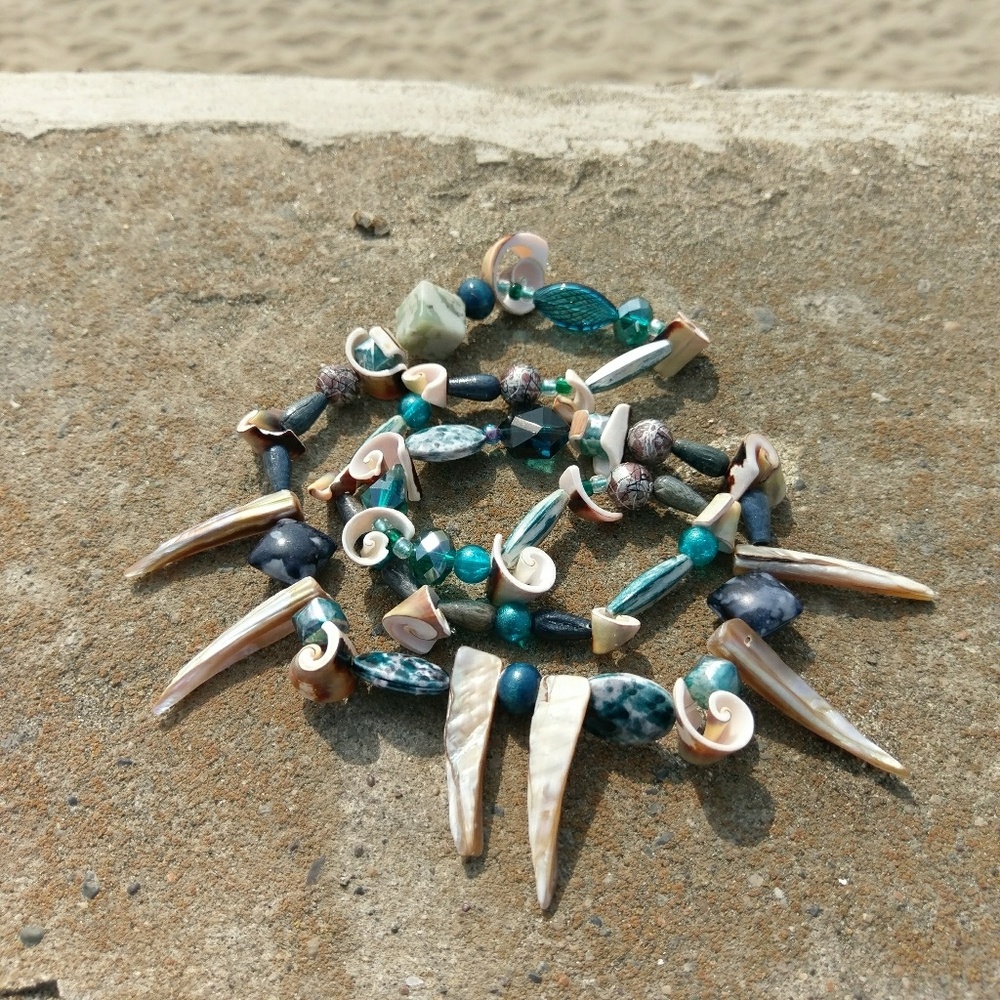 Siren Trinket Necklace- Seashell Beaded Necklace